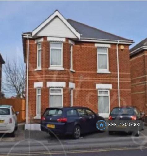4 bedroom house in Ensbury Park Road, Bournemouth, BH9 (4 bed) (#2607603)