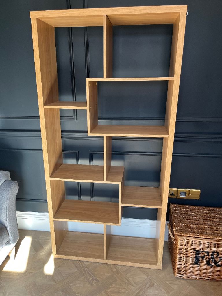 Wooden Bookcase. Good condition 