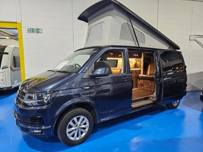 Volkswagen Transporter LWB All Seasons  DIESEL AUTOMATIC 2017