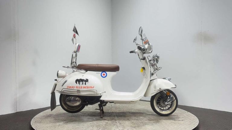 Ajs MODENA 2014 ONLY 2K RUNNING CUSTOM SCOOTER PROJECT SPARES OR REPAIR