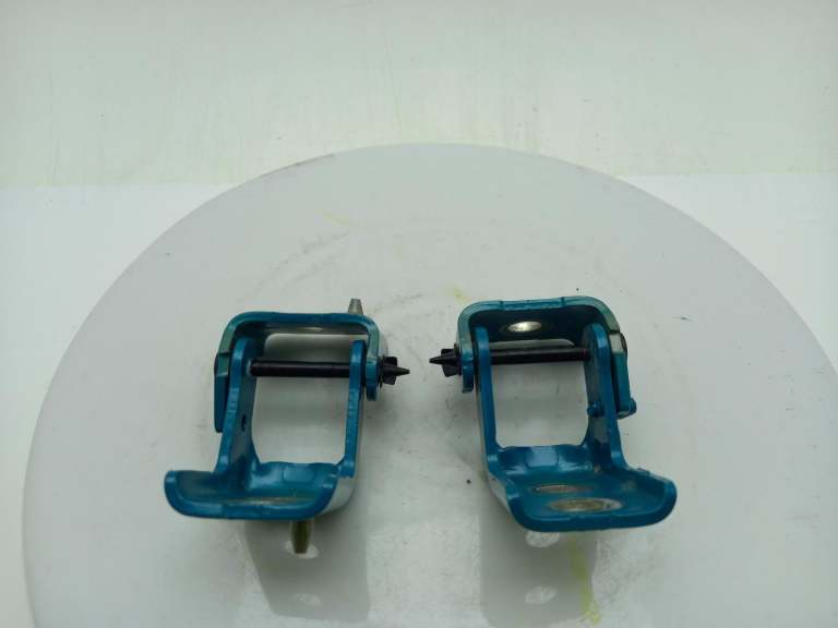 Vauxhall Mokka Door Hinge 2020-2026