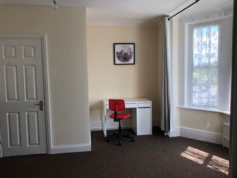 Rooms to rent in Southampton from £525 PCM !