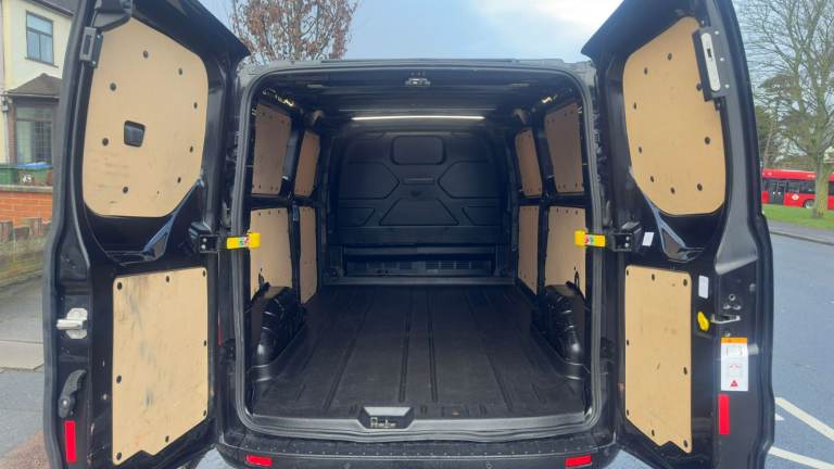 Same Day Courier Service uk | London Based | Small and BIG van | 