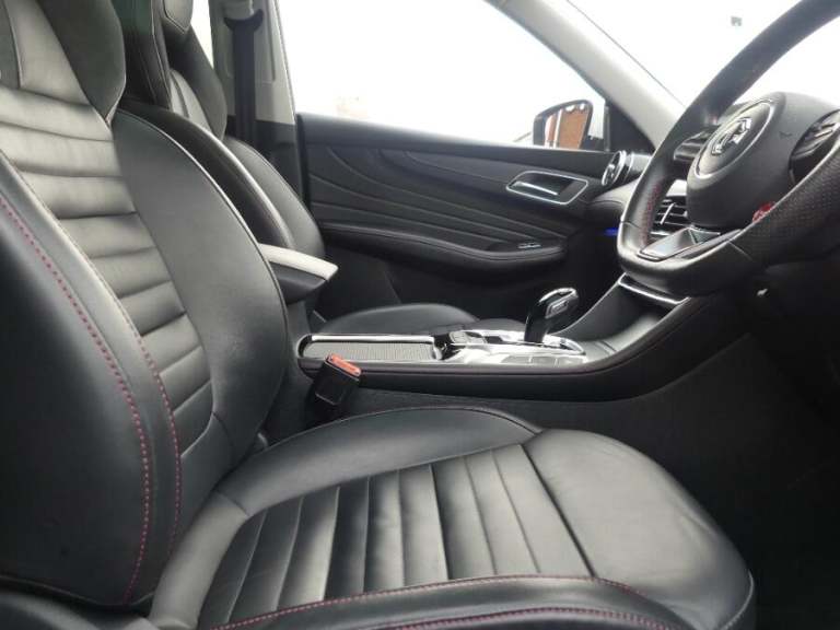 2023 MG MG HS 1.5 T Gdi Exclusive Suv 5dr Petrol Dct Euro 6 (s/s) (162 Ps) ESTATE Petrol Automatic