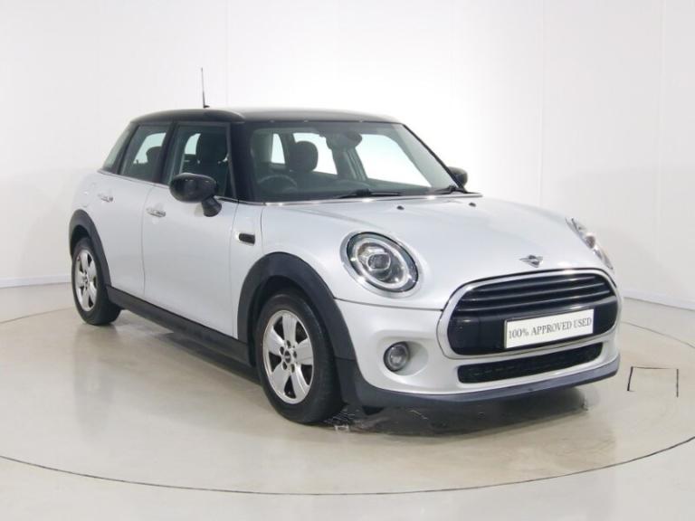 MINI HATCHBACK 1.5 Cooper Classic II 5dr Auto