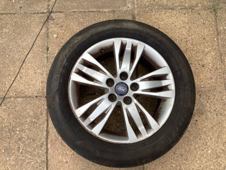 FORD FOCUS MK3 2011-2014 Alloy wheel and tyre 215/55R16