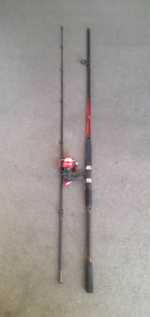 Fishing Rod & Reel Combo – Good Condition, Ready to Use