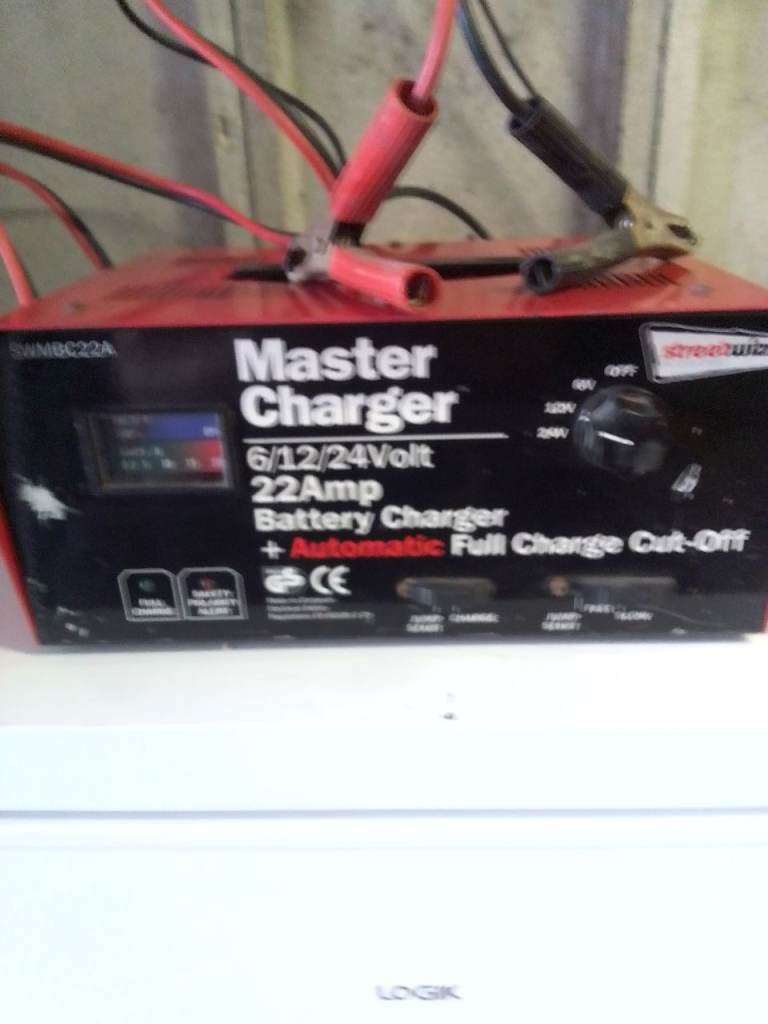 Car battery charger 