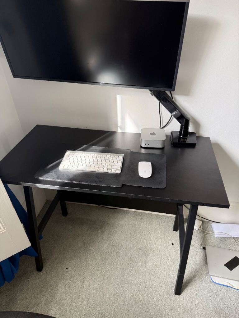 Small desk