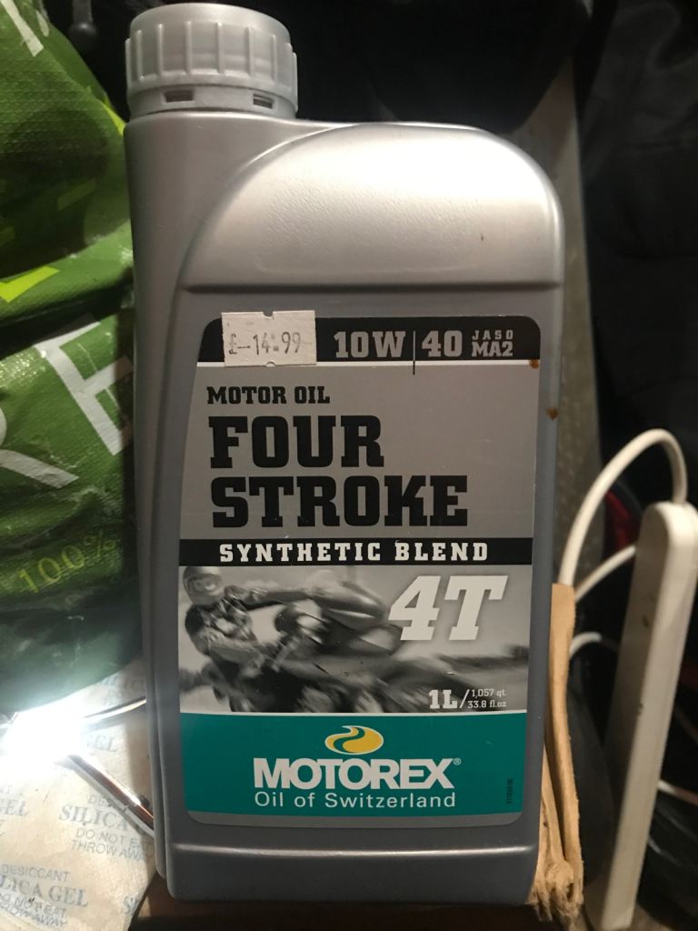 Motorcycle oil 10W/40 for Honda, Yamaha, Suzuki 