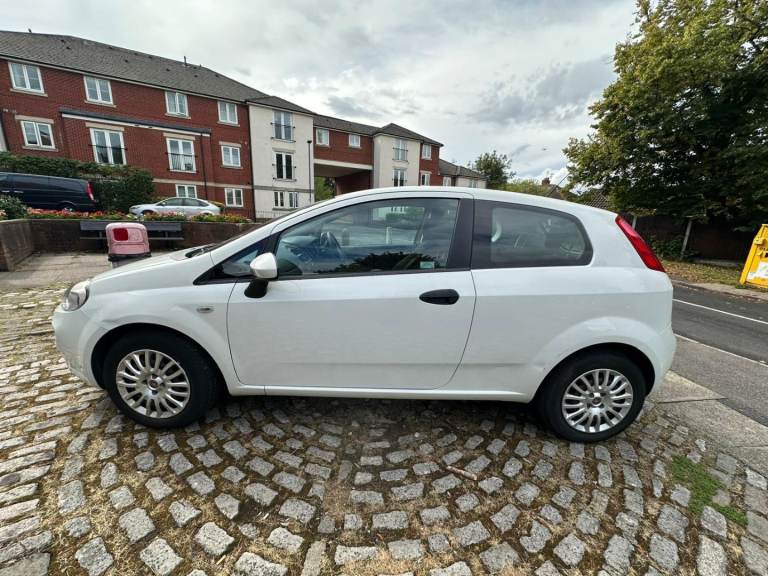 Fiat, PUNTO, Hatchback, 2014, Manual, 1242 (cc), 3 doors