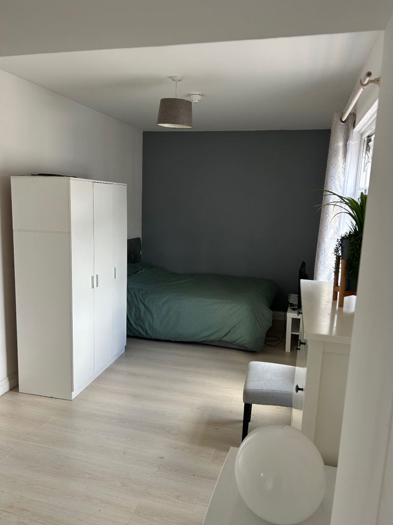 Studio Flat to Rent in Hanley Bills Included!