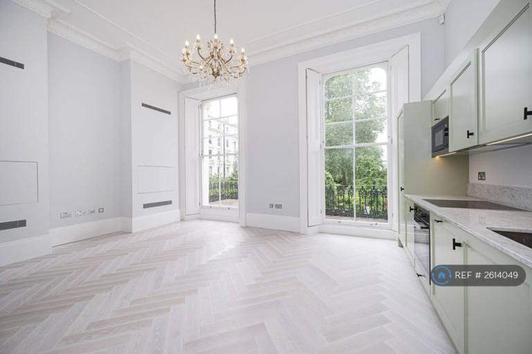 2 bedroom flat in Leinster Square, London, W2 (2 bed) (#2614049)