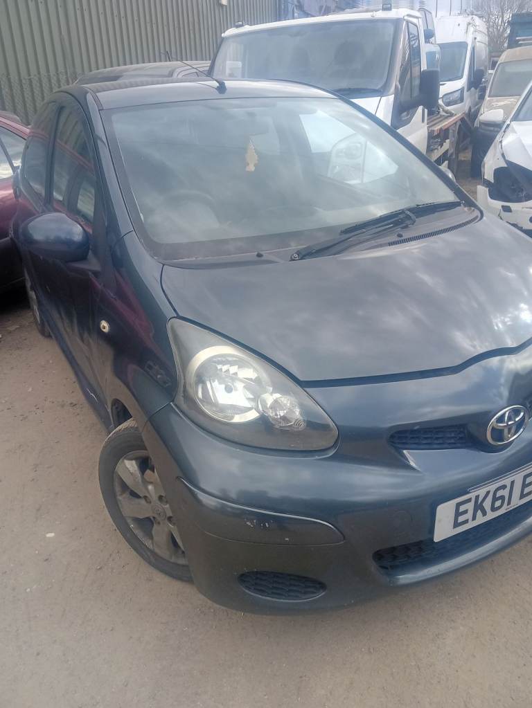 BREAKING, Toyota Aygo, Citroen c1, Peugeot 107