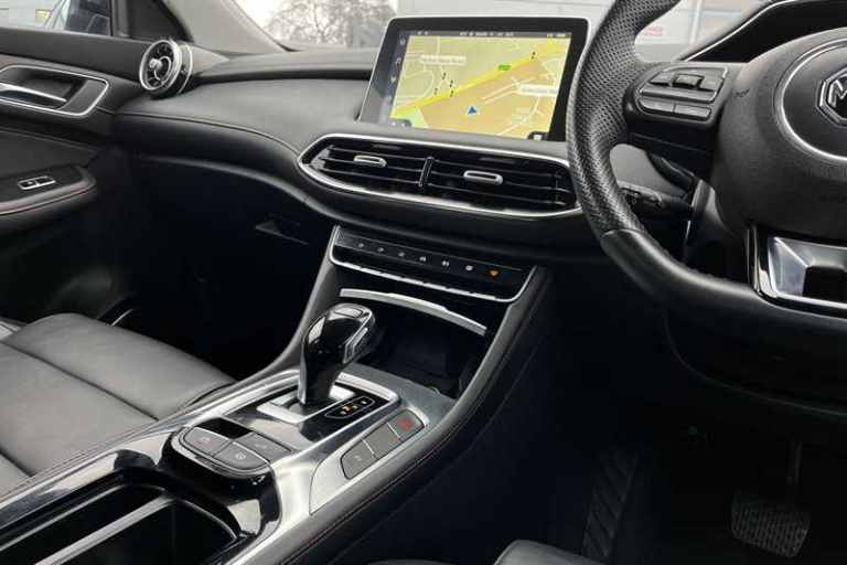 2023 MG MG HS 1.5 T-GDI 16.6kWh SE SUV 5dr Petrol Plug-in Hybrid Auto Euro 6 (s/s) (258 p SUV Hyb...