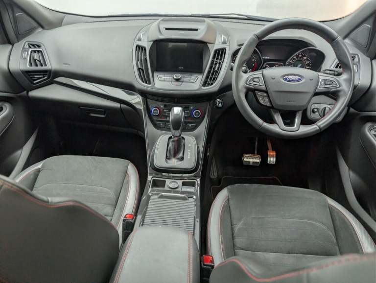 2018 Ford Kuga 1.5T EcoBoost ST-Line X SUV 5dr Petrol Auto AWD Euro 6 (s/s) (176 ps) - PAN HATCHB...