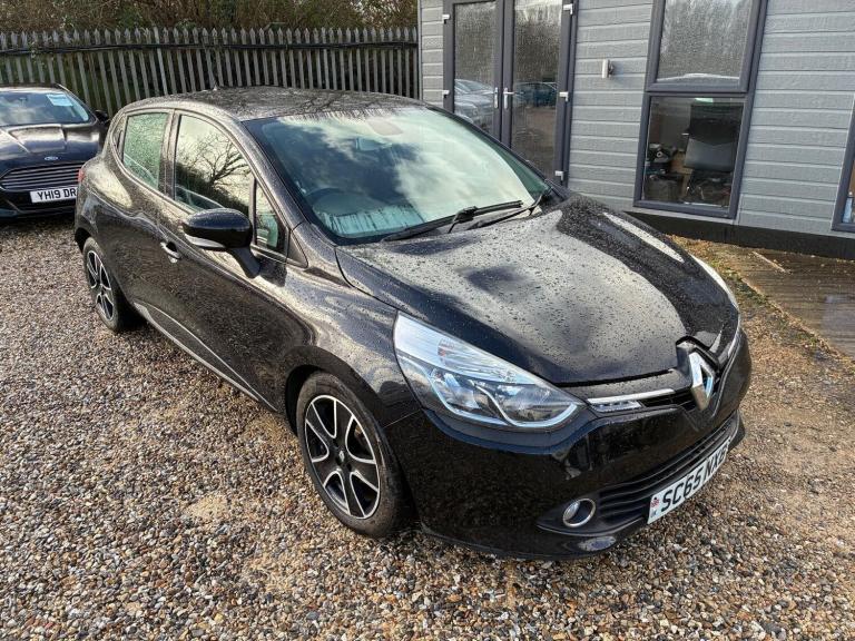 2015 Renault Clio 1.5 dCi 90 Dynamique Nav 5dr HATCHBACK DIESEL Manual