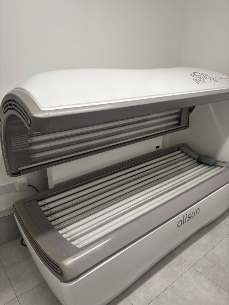 We buy sunbeds  best prices paid