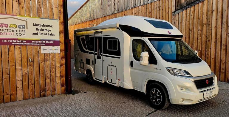 Burstner iXeo 680G motorhome 2017 4 berth/belts 6.99m 3650kgs