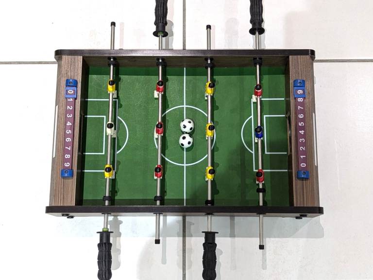 POWER PLAY TABLE-TOP FOOTBALL SOCCER GAME PORTABLE 50.5cm L x 31cm W x 9.5 H