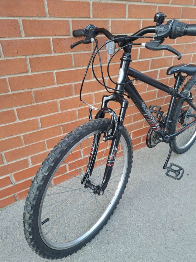 Junior's apollo mountain bike brilliant condition 