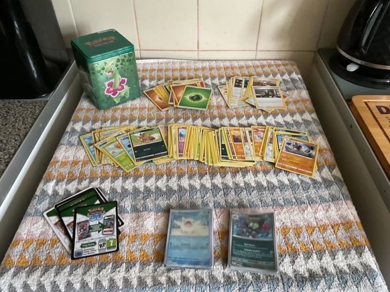 LOT 10 - Collection Of 100 Approx Modern Pokémon Cards