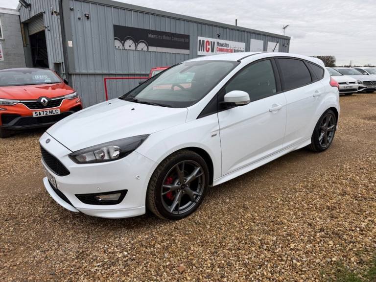 2017 Ford Focus 1.5 TDCi ST-Line X Hatchback 5dr Diesel Manual Euro 6 (s/s) (120 ps) Hatchback Di...