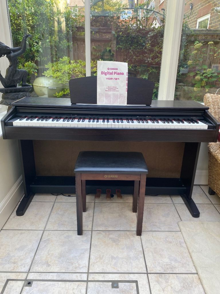 Yamaha Digital Piano YDP-121