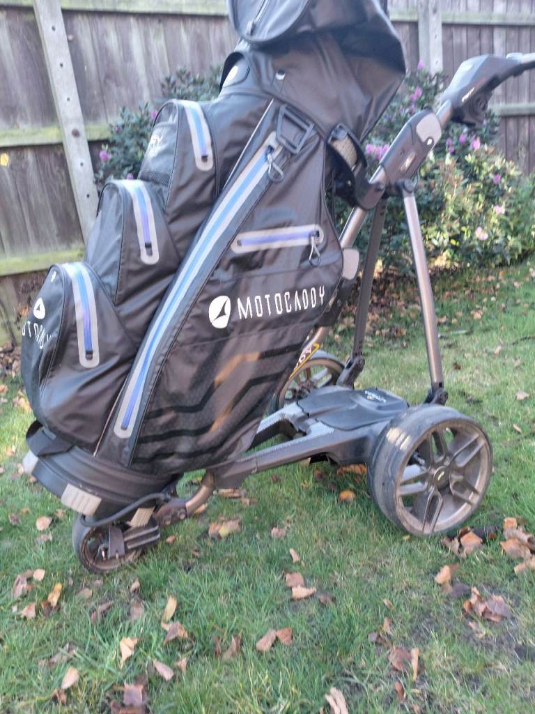 Motocaddy FW7 power trolley 
