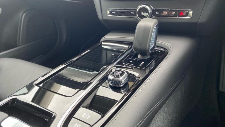 2025 Volvo V90 2.0 T6 [350] PHEV Plus Dark 5dr AWD Auto ESTATE PETROL/ELECTRIC Automatic