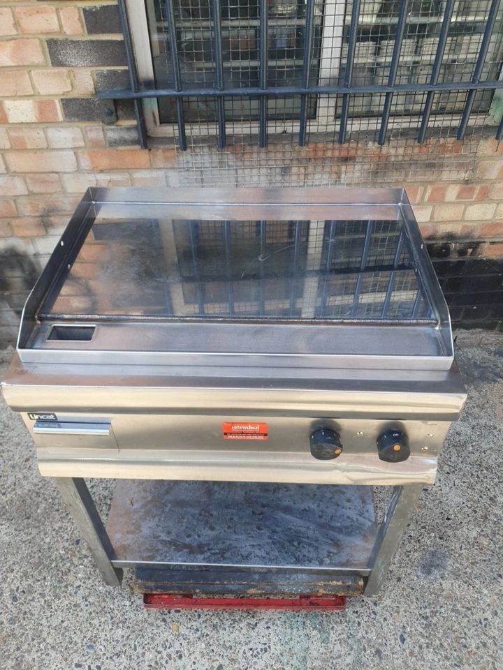 Lincat Crome Top Electric Flat Griddle Dual 2 New Elements Replaced With Table-25/12