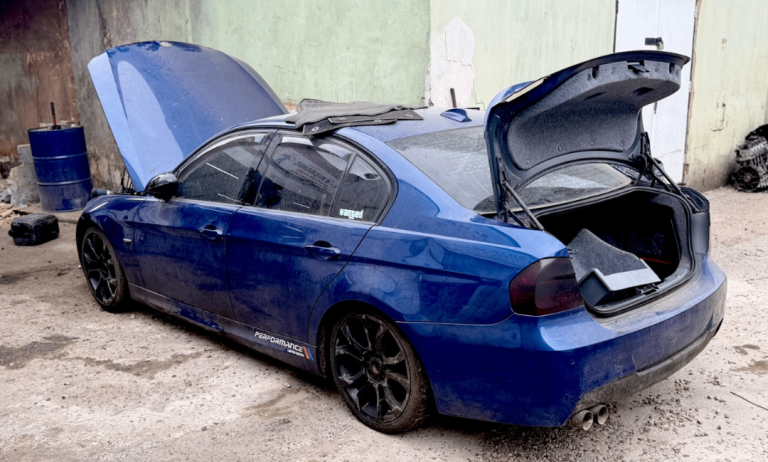 BMW E90 M sports all Breaking all parts for sale