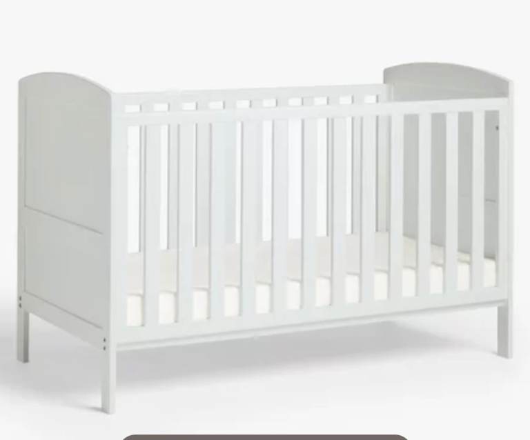 Kids cot and bed