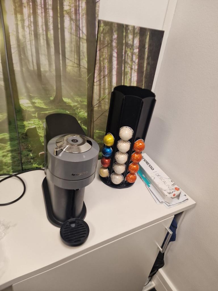 Nespresso Coffee Machine with Pods and Descaler 
