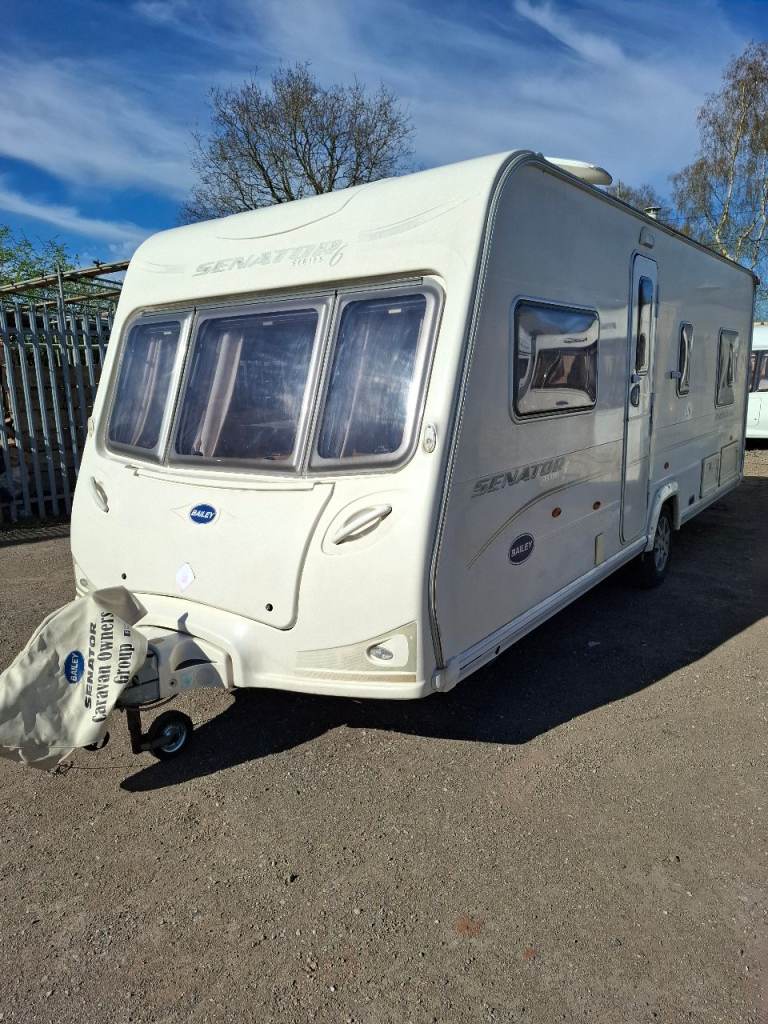 Bailey Senator Indiana 2008 series6 4berth  fixed bed 
