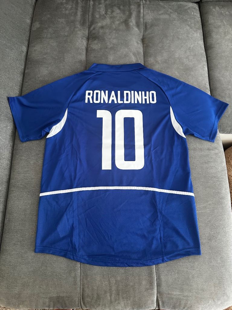 Ronaldinho 10 Brazil football shirt jersey size XL nike 2002 world cup away lit retro vintage