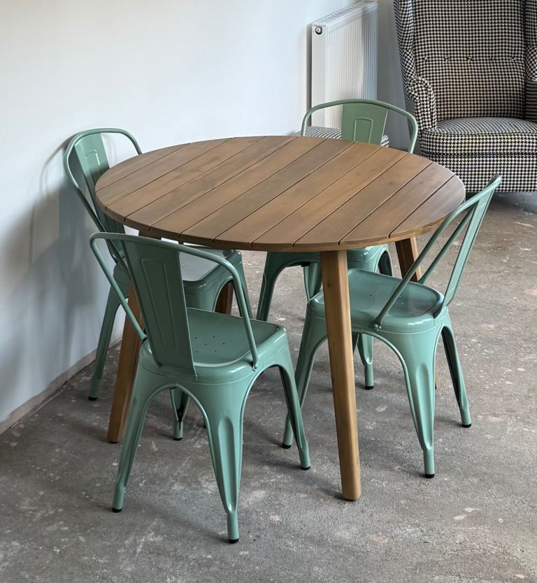 Acacia wood table and 4 tolix style metal chairs