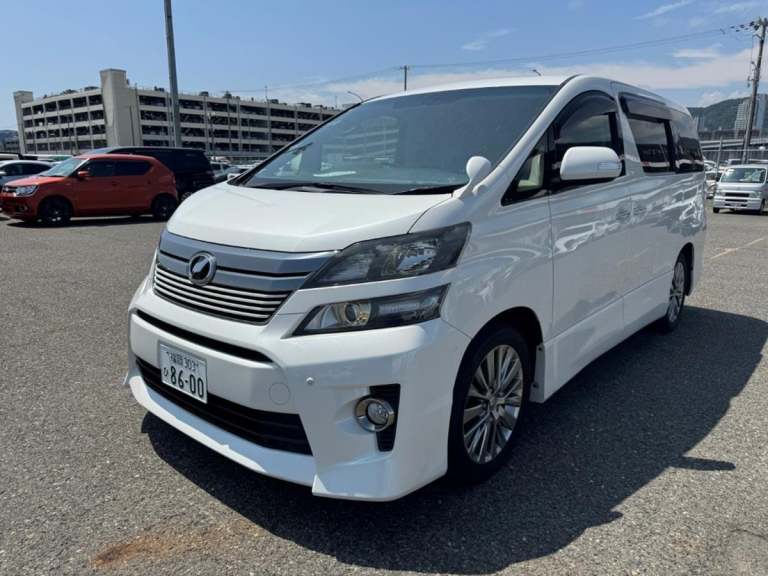  Toyota Vellfire GOLDEN EYES 2 EDITION 50,000 BIMTA CERT Petrol Automatic