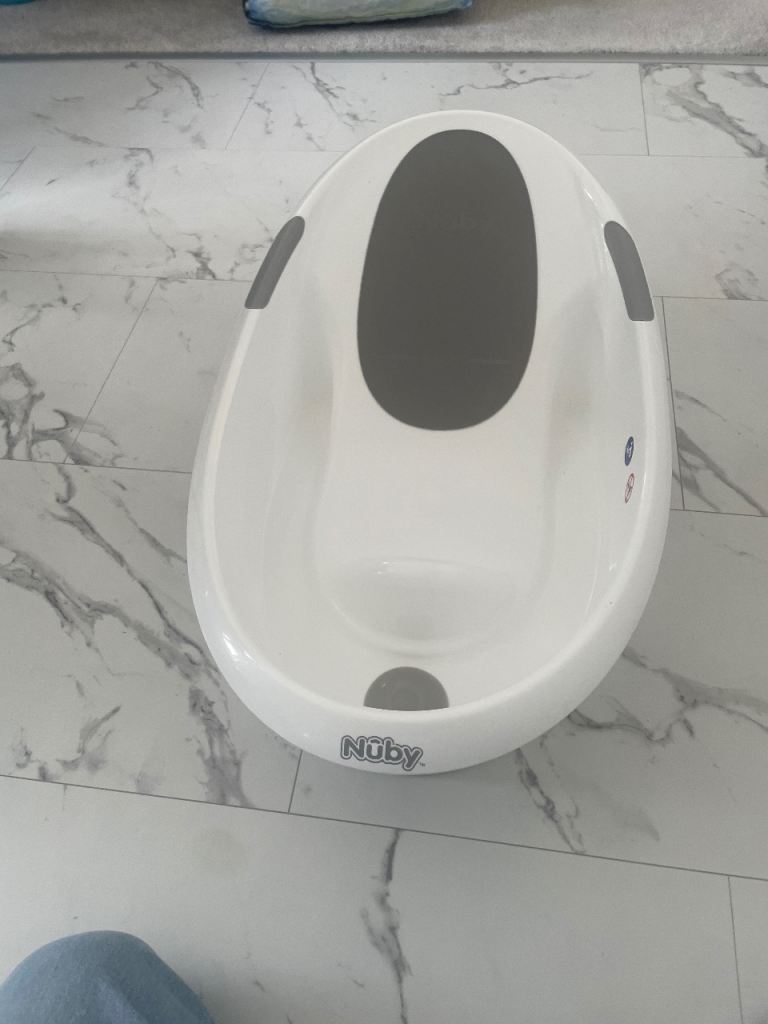 Nuby Baby Bath Seat – White and Grey, Good Condition
