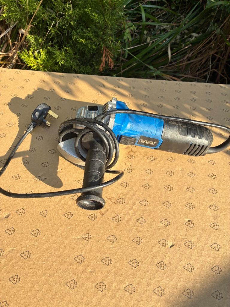 Draper Angle Grinder - Good Condition