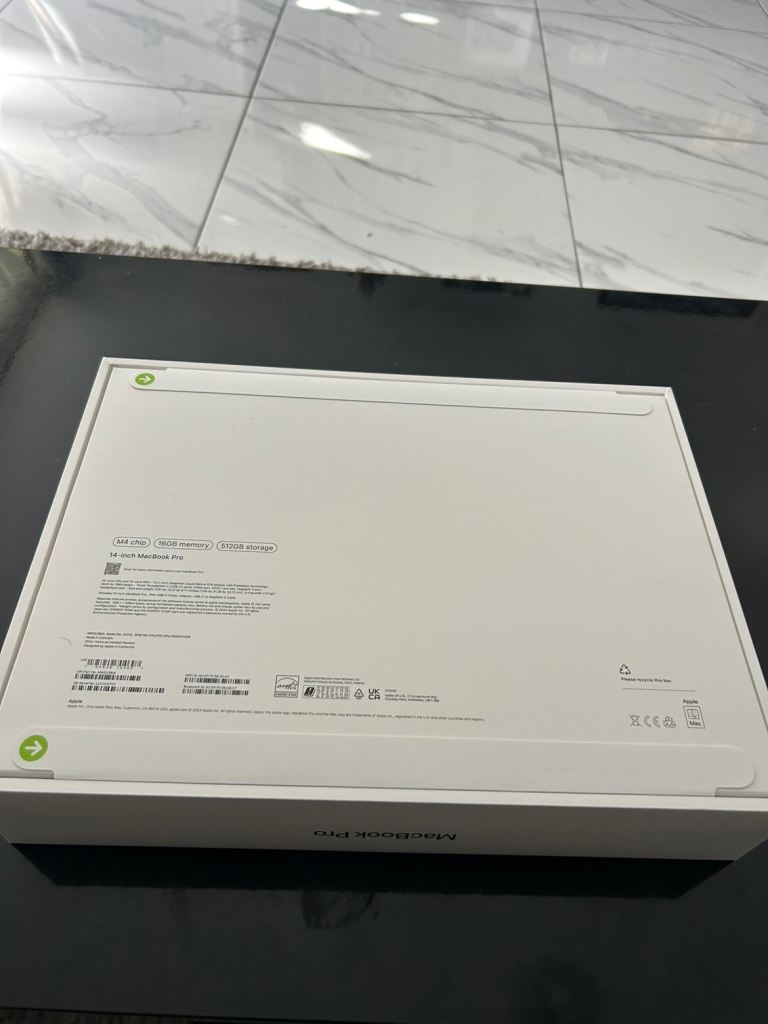 MacBook Pro 14 inch m4 RRP £1599