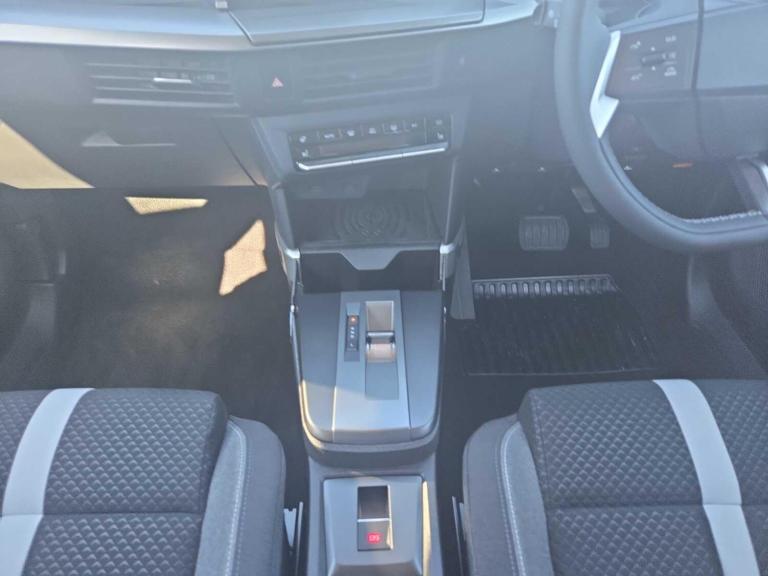 2025 Vauxhall Frontera 1.2 Hybrid [136] GS 5dr e-DCT6 HATCHBACK PETROL Automatic