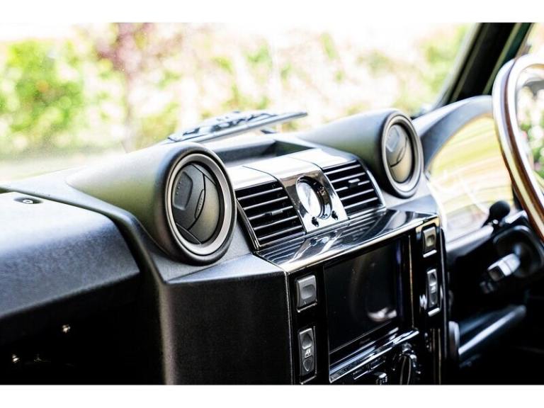 2013 Land Rover Defender 90 TDCi XS SUV Diesel Manual