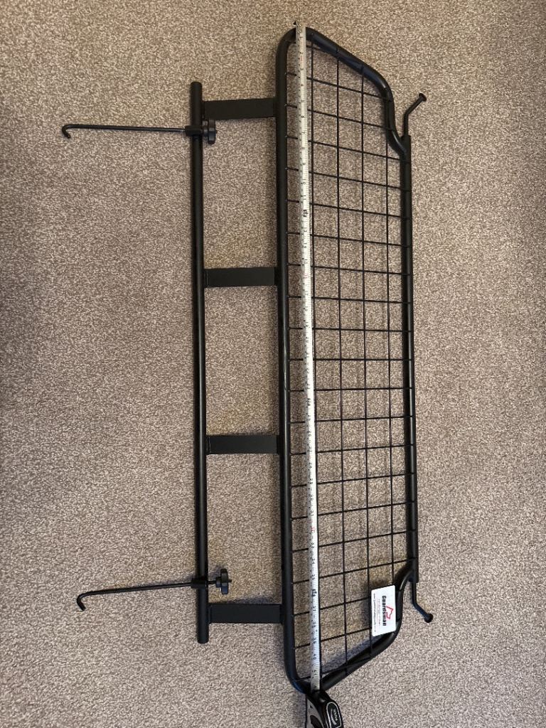 Guardsman dog guard for Volvo xc40