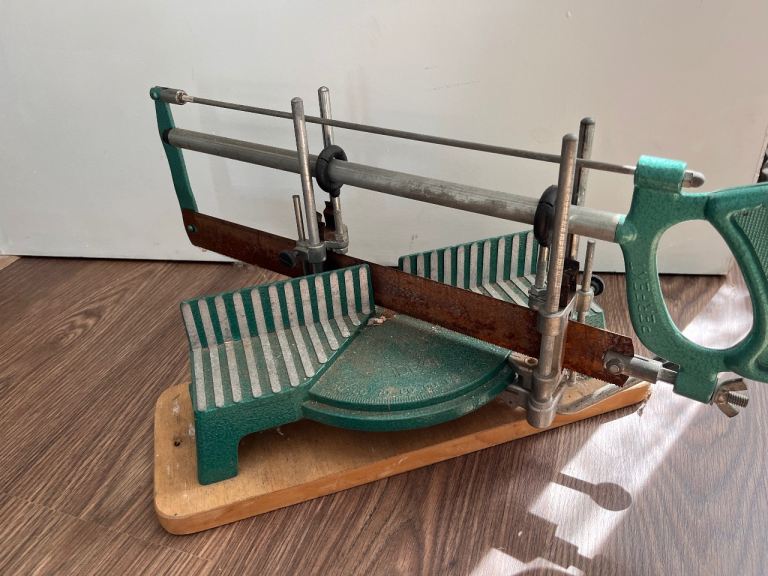 Hand Mitre Saw Metal Stand 