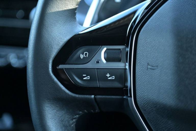 2023 Peugeot 208 1.2 PureTech Allure Premium + Hatchback 5dr Petrol EAT Euro 6 (s/s) (130 ps Hatc...