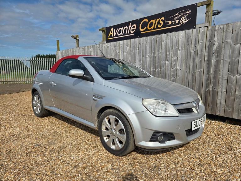 2009 Vauxhall Tigra EXCLUSIV 16V RED Convertible Petrol Manual