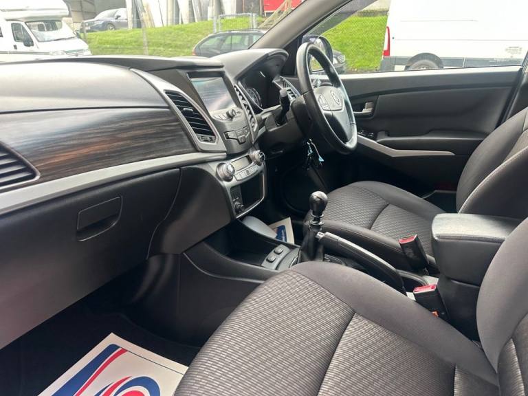 2017 66 SSANGYONG KORANDO 2.2D LE SUV 5DR DIESEL MANUAL EURO 6 (178 PS) DIESEL