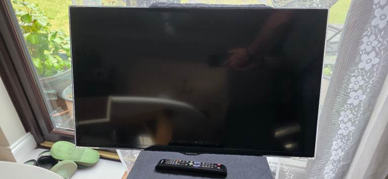 Samsung 37inch Freeview TV