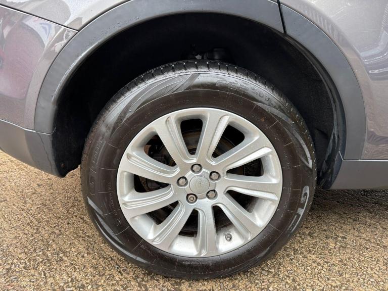 2016 Land Rover Discovery Sport 2.0 TD4 180 SE Tech 5dr Auto ESTATE DIESEL Automatic